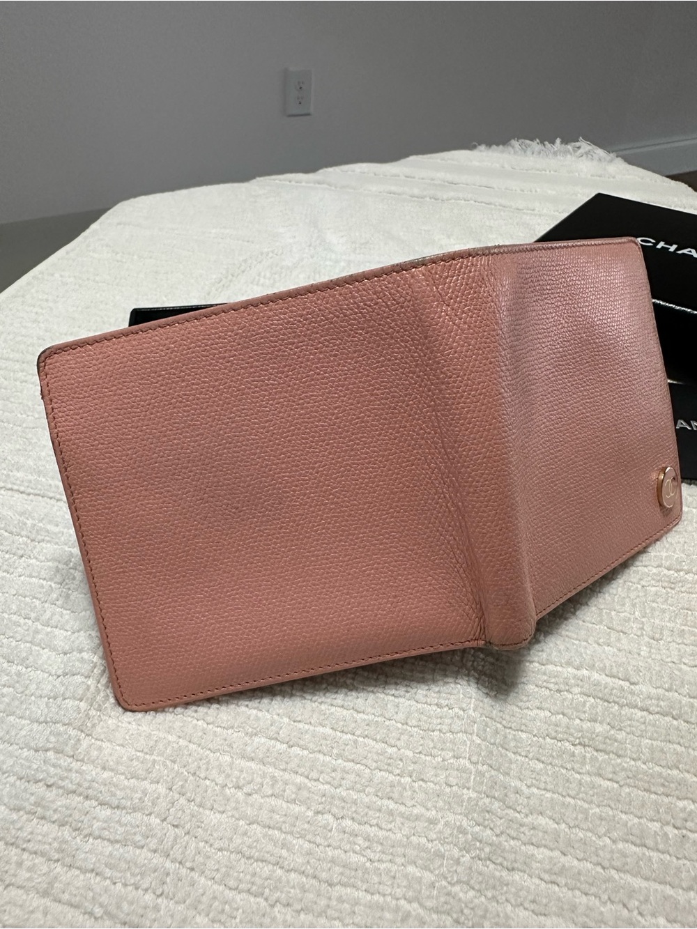 CHANEL Pink Pebbled Leather Card & Key Holder with Gold CC Button